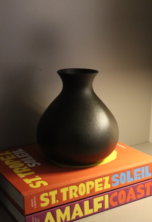 Florero Negro Mate–Modelo II